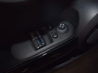 MINI Electric MINI Electric Mini Camden Edition 33 kWh | Stoelverwarming • Union Jack • CarPlay - afbeelding nr 13