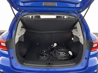 MG ZS EV MG ZS EV MG Luxury 45 kWh (INCL-BTW) *PANO | FULL-LEATHER | CCS-FASTLOADER | KEYLESS | NAVI-FULLMAP | ADAPTIVE-CRUISE | CAMERA | HEATED-SPORT-SEATS | CARPLAY | BLINDSPOT | DAB | LANE-ASSIST | 17