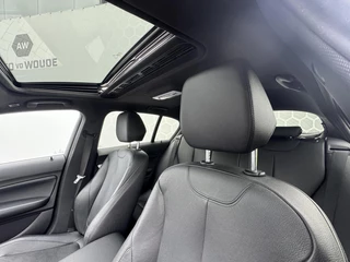 BMW 1 Serie BMW 1-serie M135i Executive RWD Schuifdak Xenon Leer Carplay - afbeelding nr 8