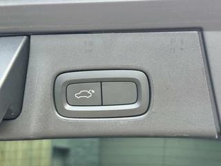 Volvo V90 Volvo V90 2.0 D3 R-Design Automaat | Panoramadak | Volleer | Camera met rondomzicht | Bowers&Wilkins | Adaptieve cruise control | Head-up Display | Apple CarPlay | LED | Parkeersensoren voor en achter - afbeelding nr 52