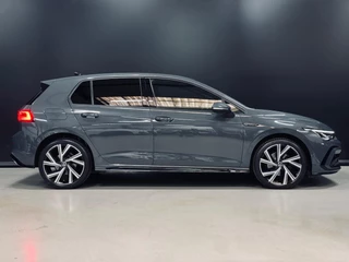 Volkswagen Golf Volkswagen Golf 1.0 eTSI DSG R-Line, Navi, Apple Carplay, Cam, ACC, Target Blue Eye, PDC, Private Glas, Voll Led - afbeelding nr 10