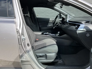Toyota C-HR Toyota C-HR 1.8 Hybrid Team D AUT. | 1e eigenaar | navigatie | stoel/stuurverw. | camera | carplay | parkeersensoren - afbeelding nr 17