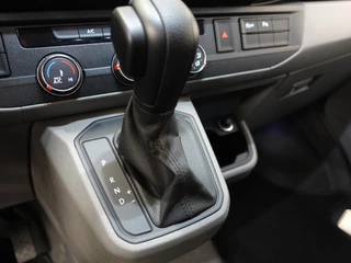 Volkswagen Transporter Volkswagen Transporter 2.0 150PK L2H1 Highline Automaat Dubbele Cabine Airco  Navi Parkeersensoren Camera Trekhaak Carplay - afbeelding nr 18