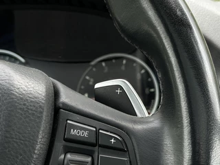 BMW 5 Serie BMW 5-serie 528xi High Executive, NL AUTO, NAP, PANO, NAVI, CRUISE, ECC-AIRCO, HUD, DODEHOEK, COMFORT STOELEN, CAMERA, LICHTMETAAL 17