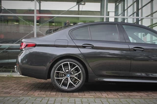 BMW 5 Serie BMW 5 Serie 530e M-Sport Sedan, Adaptieve Cruise, Trekhaak, Achteruitrijcame - afbeelding nr 5