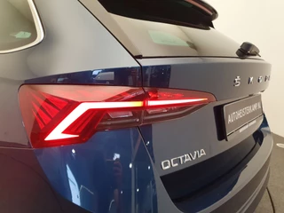 Škoda Octavia Škoda Octavia Combi 1.4 TSI 204pk DSG/AUT iV PHEV Business Edition Wegklapbare trekhaak, Camera - afbeelding nr 31
