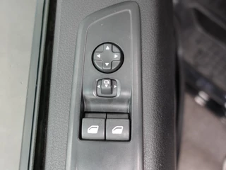 Opel Vivaro Opel Vivaro 2.0 CDTI L3H1 Dubbele Cabine Edition  144 pk Airco Navigatie Camera Parkeersensoren Trekhaak Cruise Control - afbeelding nr 10