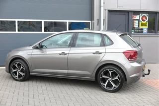 Volkswagen Polo Volkswagen Polo 1.0 TSI 95 PK Comfortline , Trekhaak , Stoelverwarming , Navigatie , Parkeersensoren , Climate control , 17