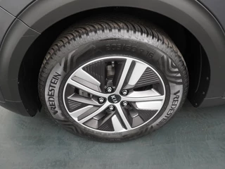 Kia Niro Kia Niro 1.6 GDi Plug-in Hybrid DynamicPlusLine - Navigatie - Camera - Stoelverwarming - LED koplampen - JBL - Trekhaak - Fabrieksgarantie tot 11-2027 - afbeelding nr 16