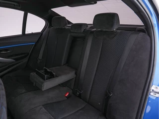BMW 3 Serie (INCL-BTW) *FULL-LED | NAVI-FULLMAP | ALCANTARA | ECC | PDC | CRUISE | SPORT-SEATS | 18