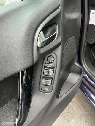Citroën C3 Citroen C3 1.2 PureTech Selection AUTOMAAT DAB GLAZENDAK ETC - afbeelding nr 10