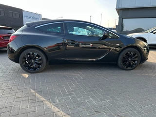 Opel Astra Opel Astra 1.4 T GTC Black Edition Clima Leder Trekhaak - afbeelding nr 8