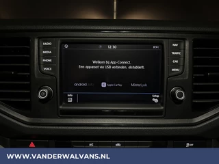 Volkswagen Crafter Volkswagen Crafter 2.0 TDI 140 pk L3H3 L2H2 Euro6 Airco | Navigatie | Apple Carplay | Cruisecontrol Android Auto, Bijrijdersbank, 3000kg trekvermogen, zilver - afbeelding nr 4