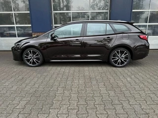 Toyota Corolla Toyota Corolla 1.8 HYBRID ACTIVE - afbeelding nr 3