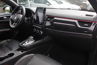 Renault Arkana Renault Arkana 1.6 E-Tech Hybrid 145 R.S. Line / Trekhaak / Panoramadak / Camera / Leder / 18'' / Bose / Keyless / Sfeerverlichting / Navigatie / Dodehoek / DAB / ACC / Stoelverwarming - afbeelding nr 13