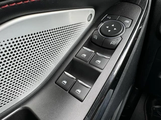 Ford Explorer Ford Explorer 3.0 V6 EcoBoost PHEV ST-Line 457pk | Afneembare Trekhaak | 2.500kg Trekgewicht | Massage stoelen | Panoramadak | Groot Scherm | Adaptieve Cruise - afbeelding nr 24