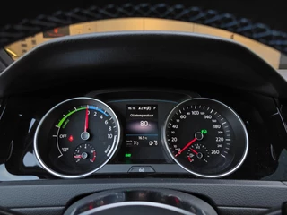 Volkswagen Golf Volkswagen Golf 1.4 TSI PHEV GTE | PANO / ACC / LED / CARPLAY / CAMERA / P.SENSOR V+A / LEDER-ALCANTARA / STOELVERW. / LANE ASS ! - afbeelding nr 47