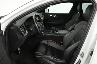 Volvo V60 Volvo V60 2.0 T6 Recharge AWD R-Design | Trekhaak |  Stoel & stuurverwarming | Adaptive cruise | Carplay | Camera | Keyless | Navigatie | Full LED | Dodehoek detectie | Half leder - afbeelding nr 4