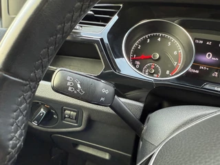 Volkswagen Touran Volkswagen Touran 1.2 TSI Highline 7p|Carplay|Allseasonbanden - afbeelding nr 43