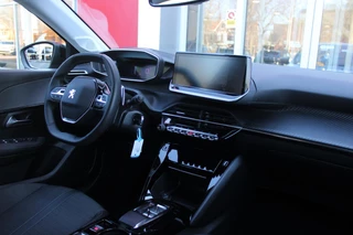 Peugeot 208 Peugeot 208 1.2 100PK AUTOMAAT ALLURE PACK | NAVIGATIE | ACHTERUITRIJ CAMERA | APPLE CARPLAY/ANDROID AUTO | LED KOPLAMPEN | LICHTMETALEN VELGEN 16
