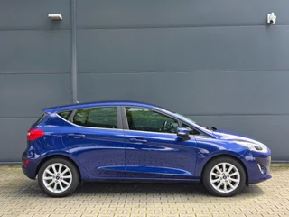 Ford Fiesta Ford Fiesta 1.0 EcoBoost Titanium / NAP / GARANTIE / CARPLAY / CAMERA / ALLSEASON / 6-BAK / DAB+ / LED / ISOFIX / LM-VELGEN ''16 ! - afbeelding nr 12