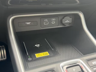 Honda CR-V Honda CR-V 2.0 e:PHEV Plug-in Hybride Advance Tech VOORRAAD DEAL Schuif/kantel dak, 360 graden camera, Head-up display, Bose , All-in Rijklaarprijs - afbeelding nr 35
