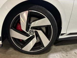 Volkswagen Golf Volkswagen GOLF 2.0 TSI GTI CLUBSPORT 300pk panorama - afbeelding nr 6
