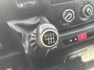Peugeot Boxer Peugeot Boxer 330 2.2 HDI L2H1 XT*A/C*HAAK*CRUISE*3P* - afbeelding nr 24