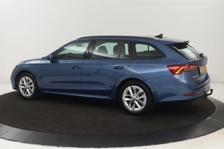 Škoda Octavia Skoda Octavia 1.0 TSI Business Edition | Leder |  Stoelverwarming | Trekhaak | Adaptive cruise | Carplay | Climate control | Parkeerhulp - afbeelding nr 2