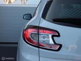 Renault Mégane Renault Mégane 1.5 dCi Limited S&S | Navigatie | Rijklaar !! - afbeelding nr 29