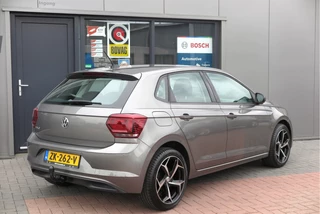Volkswagen Polo Volkswagen Polo 1.0 TSI 95 PK Comfortline , Trekhaak , Stoelverwarming , Navigatie , Parkeersensoren , Climate control , 17