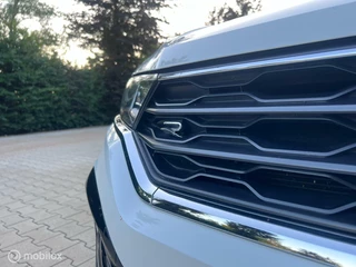 Volkswagen T-Roc Volkswagen T-Roc 2.0 TSI 4Motion R 300PK Pano Akra Leder - afbeelding nr 36