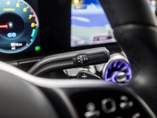 Mercedes-Benz B-Klasse 218Pk Automaat (APPLE CARPLAY, SFEERVERLICHTING, GROOT NAVI, WIDE SCREEN, CAMERA, LEDER, STOELVERWARMING, SPORTSTOELEN, KEYLESS, DAB+, ZWART HEMEL, NIEUWSTAAT) - afbeelding nr 24