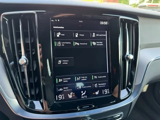 Volvo V60 Volvo V60 2.0 T6 Recharge AWD R-Design Trekhaak Leder Memory Pilot Assist - afbeelding nr 40