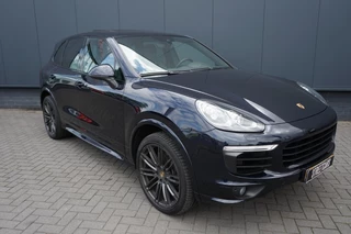 Porsche Cayenne Porsche Cayenne 3.0 D Sportdesign /Luchtvering /Pano /Sportchrono - afbeelding nr 4