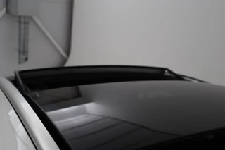 Toyota Corolla Toyota Corolla 2.0 Hybrid Premium | Leder | Head-Up |  Stoelverwarming | Trekhaak | Adaptive cruise | Matrix LED | Carplay | Keyless | Camera - afbeelding nr 29