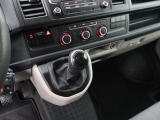 Volkswagen Transporter Volkswagen Transporter 2.0TDI Lang Imperiaal | Trekhaak | Airco | Betimmering - afbeelding nr 15
