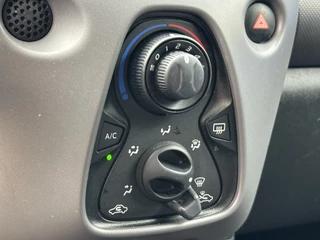 Peugeot 108 Peugeot 108 1.0 e-VTi Airco/Elktr pakket/Getint glas/5 deuren ideale stadsauto zuinig in gebruik - afbeelding nr 27