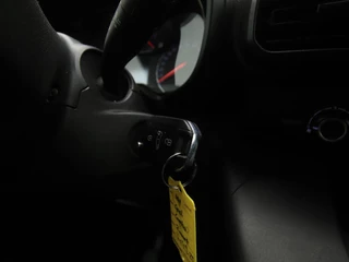 Opel Combo Opel Combo 1.6D L2H1 Edition | CarPlay | Navigatie | Parkeersensoren achter | trekhaak | volledig onderhouden - afbeelding nr 24