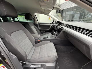 Volkswagen Passat Volkswagen Passat Variant 1.5 TSI Automaat/Trekhaak/Climate control/Stoelverwarming/150PK Keyless entry - afbeelding nr 5