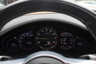 Porsche Cayenne Porsche Cayenne 3.0 E-Hybrid / Panoramadak / 360Camera / Luchtvering / 21'' / Softclose / Keyless / Sportchrono / Stuurverwarming / Stuurverwarming / DAB / Stoelverwarming / ACC - afbeelding nr 17