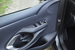 Mazda 2 Hybrid - afbeelding nr 11