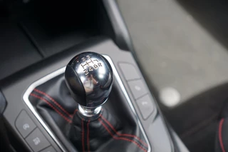 Ford Focus Ford Focus Wagon 1.0 125PK ST Line Business | Moondust Silver | Winterpack/AppleCarplay/Camera/LaneAssist - Keurige reisgenoot! - afbeelding nr 28