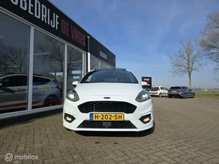 Ford Fiesta Ford Fiesta 1.0 EcoB ST-Line X Pano/Winterpakket/Apple-Carplay - afbeelding nr 4