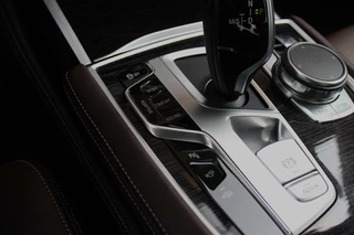 BMW 7 Serie ➡️  BMW 7-serie 740i High Executive | 2e eigenaar | Camera | Laser | Head-up | Dakraam | 19 inch | Soft-close | Massage | 6 cilinder | 326 pk | Origineel | Keyless entry/Go - afbeelding nr 33