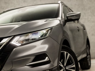 Nissan QASHQAI Nissan QASHQAI 1.2 N-Connecta Deluxe Automaat (PANORAMADAK, NAVIGATIE, 360 CAMERA, KEYLESS, SPORTSTOELEN, PARKEERSENSOREN, CRUISE, NIEUWSTAAT) - afbeelding nr 32