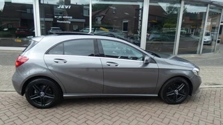 Mercedes-Benz A-Klasse Mercedes-Benz A-Klasse AMBITION AUTOMAAT 55000 KM * NAVI * CRUISE * PANORAMADAK * 17 L.M.V * - afbeelding nr 2