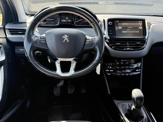 Peugeot 2008 Peugeot 2008 1.2 PureTech Allure Pano,Navi,Trekhaak,Pdc,Clima,Cruise,110pk,Lmv,Apk tot 12-2025 - afbeelding nr 3