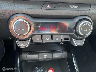 Kia Stonic Kia Stonic 1.0 T MHEV GT Line Automaat  GT Line meest luxe uitvoering Full option , lage km stand , auto is als nieuwe , 7 jaar fabrieks garantie - afbeelding nr 32