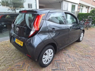 Toyota Aygo Toyota Aygo 1.0 VVT-i X-Fun 5Drs /Airco/Led/Garantie - afbeelding nr 2